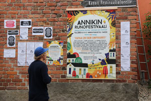 Festival information, 2018. Photo by Seppo Järvinen