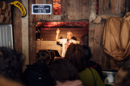 Lavarunokellarissa oli tunnelmaa! Kuva: Eino Ansio.